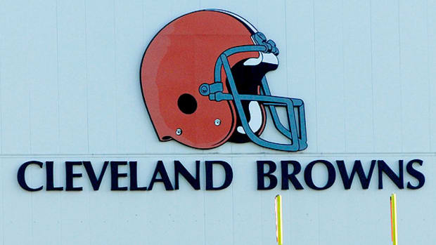 cleveland-browns-pass-hard-knocks-johnny-manziel.jpg